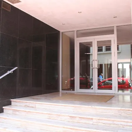 Bodin Avec Ascenseur Et Parking Prive Lejlighed *